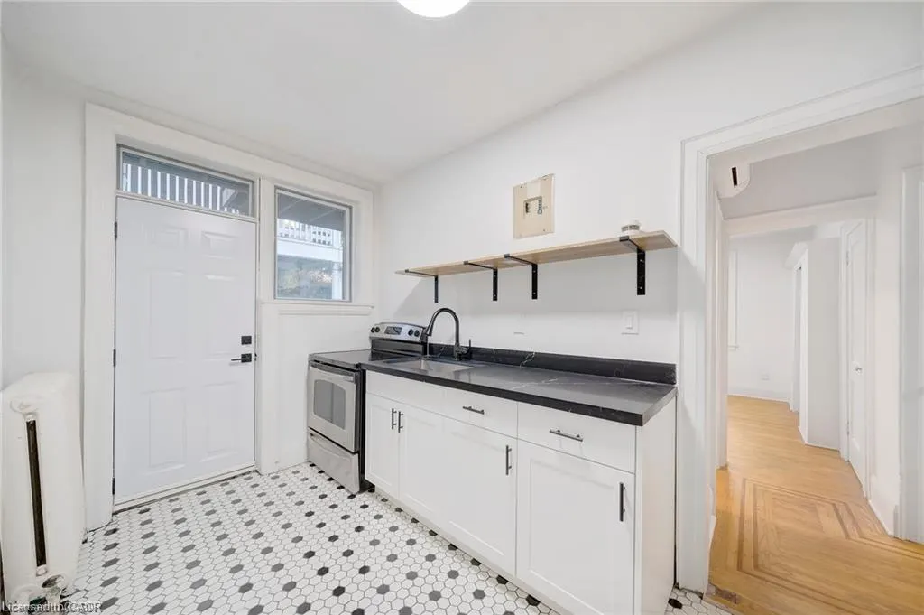 312 Aberdeen Avenue #1