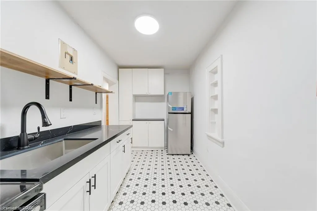 312 Aberdeen Avenue #1