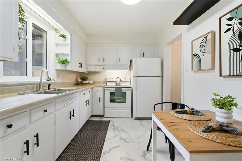 53 Livingston Avenue