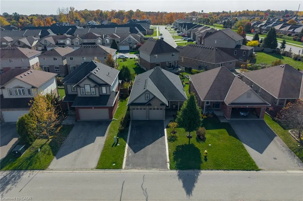 98 Sanders Crescent