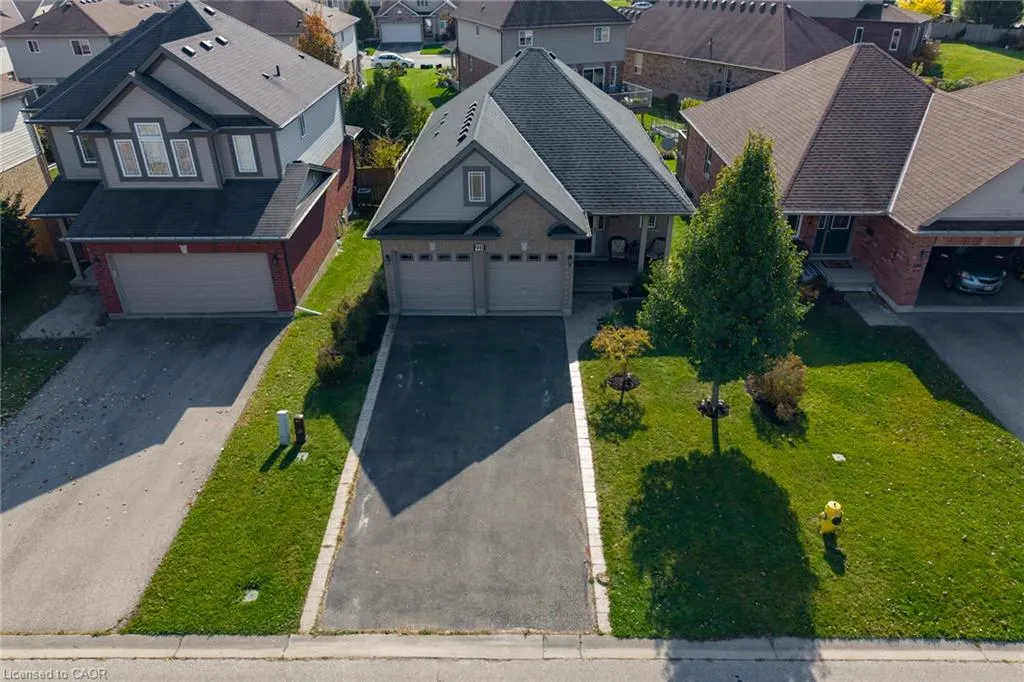 98 Sanders Crescent