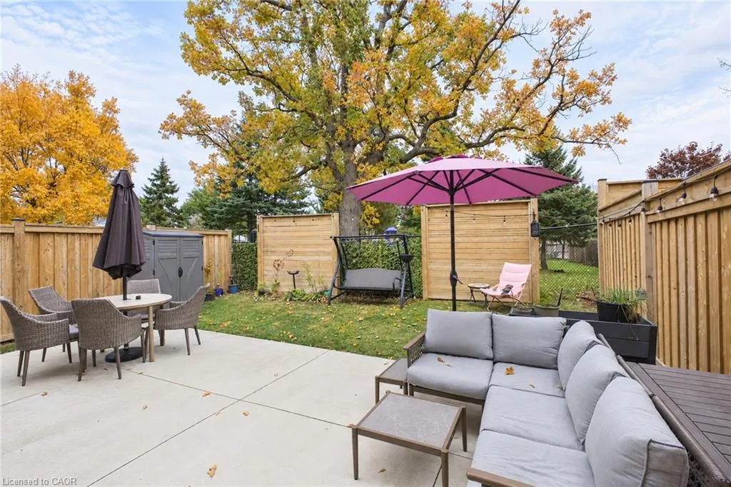 60 Starling Drive