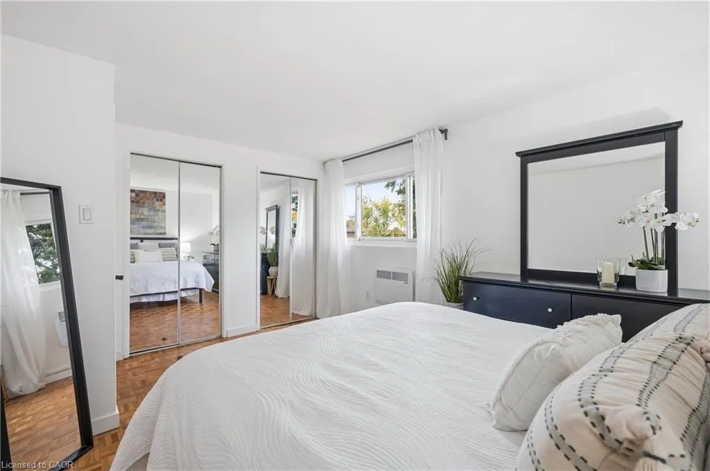 162 Jansen Avenue #26