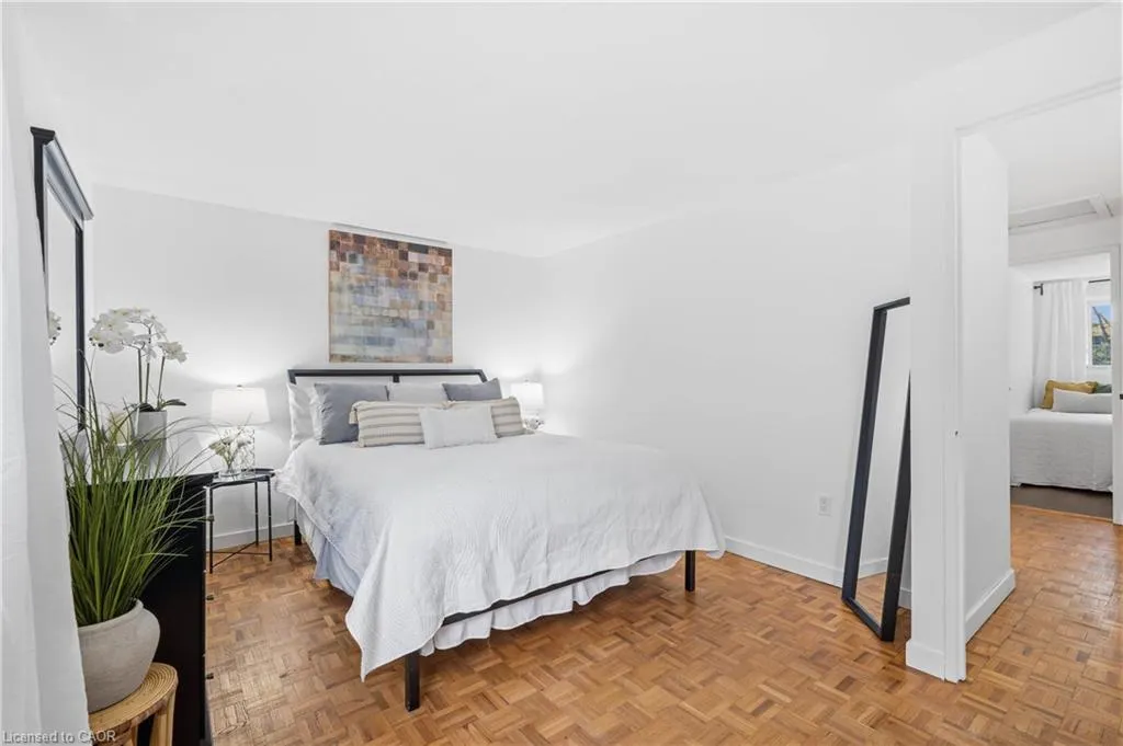 162 Jansen Avenue #26