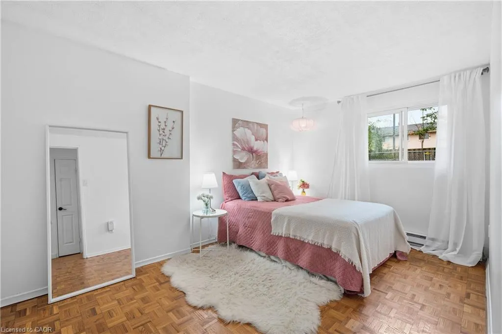162 Jansen Avenue #26