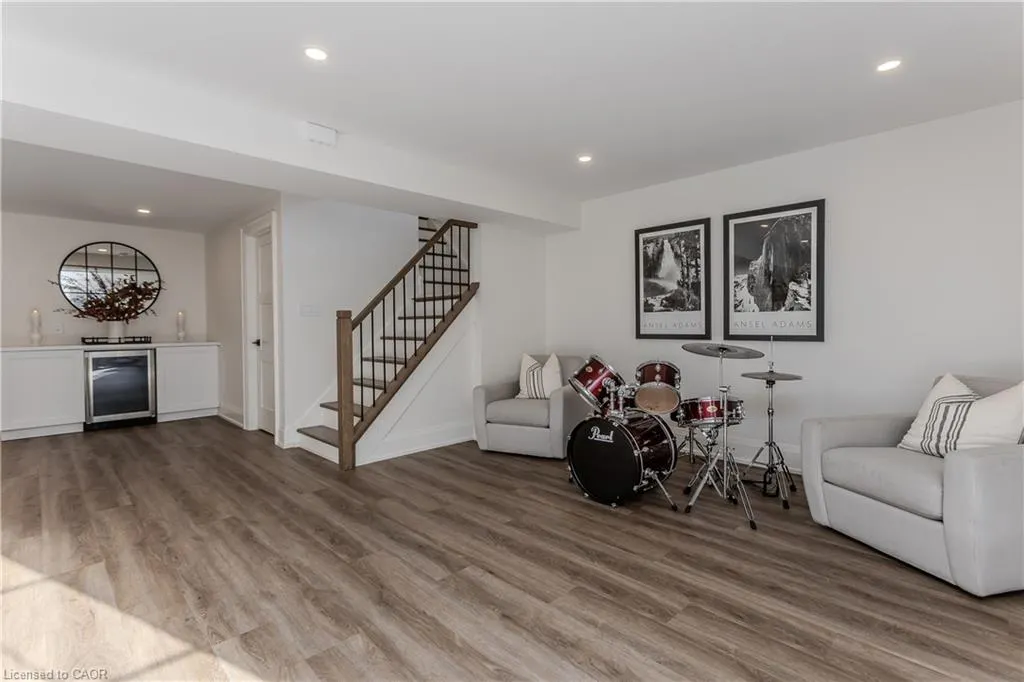 2215 Highway No 6