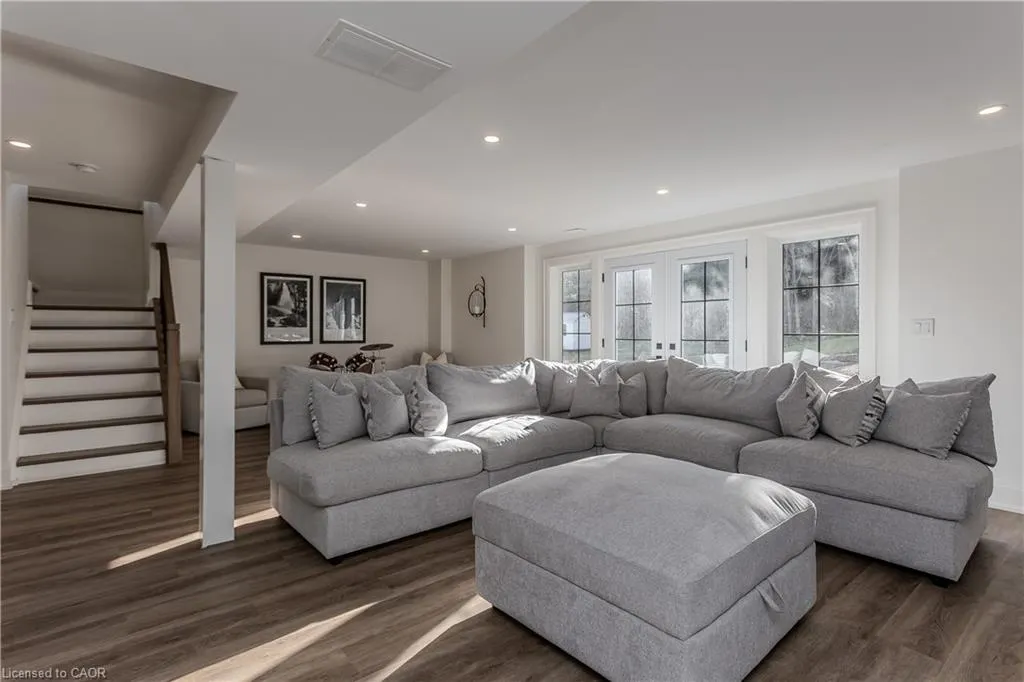 2215 Highway No 6