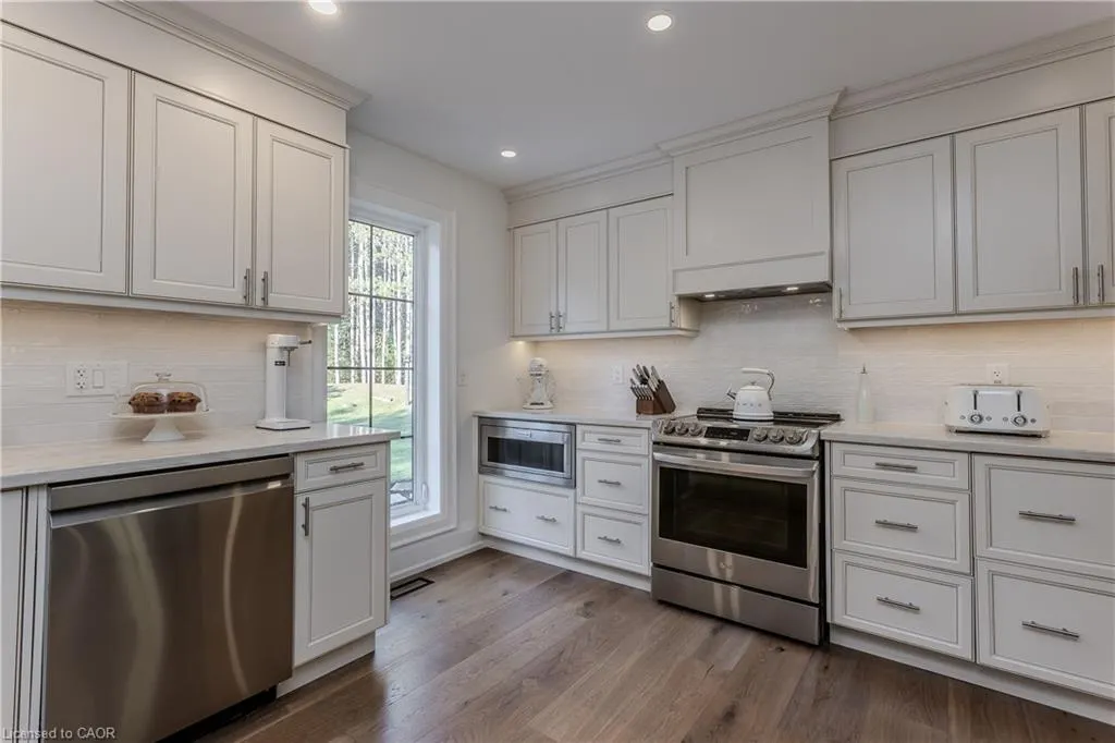 2215 Highway No 6
