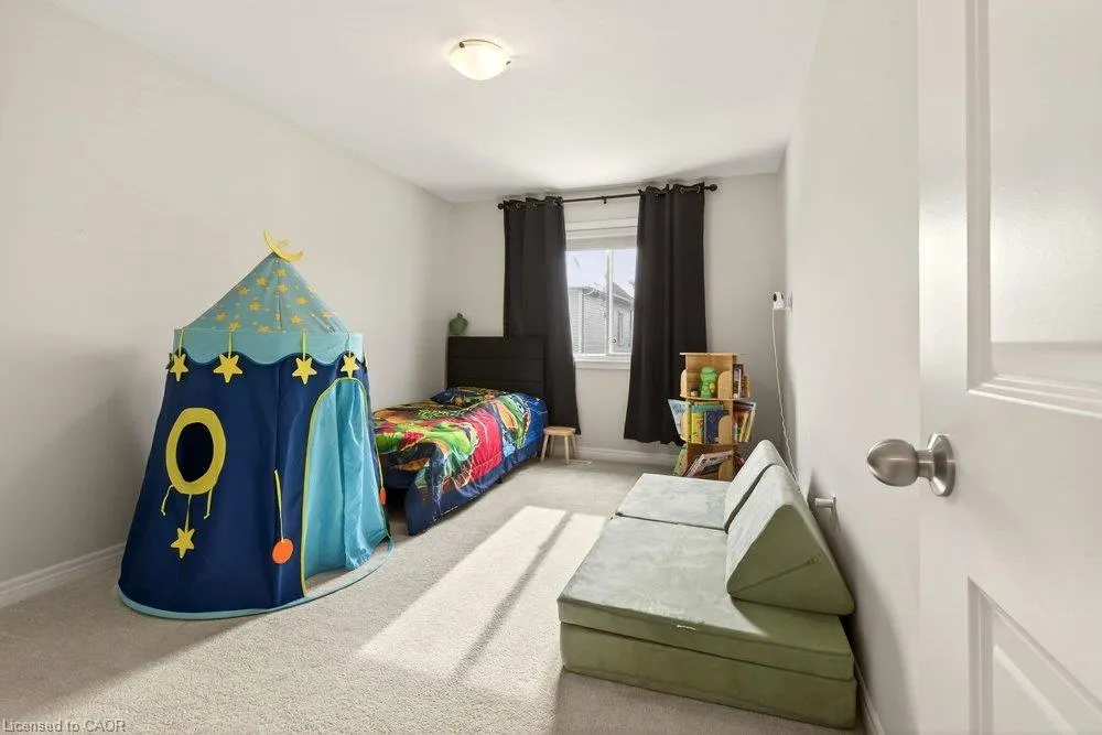 74 Bobolink Road