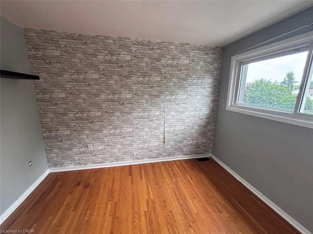 5 Viking Court #304