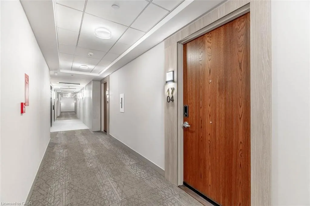 30 Francis Street S #1704