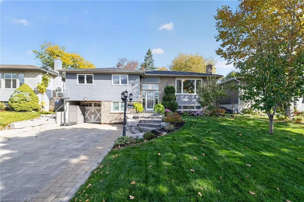 241 Bousfield Crescent