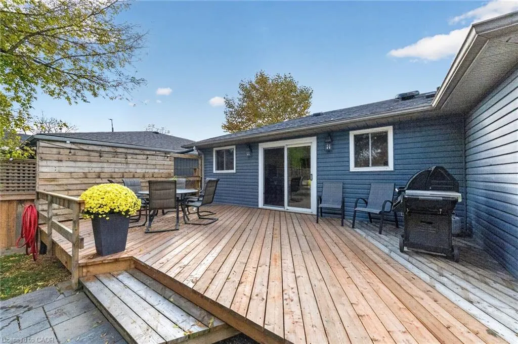 241 Bousfield Crescent