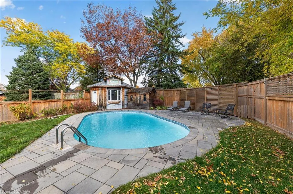 241 Bousfield Crescent