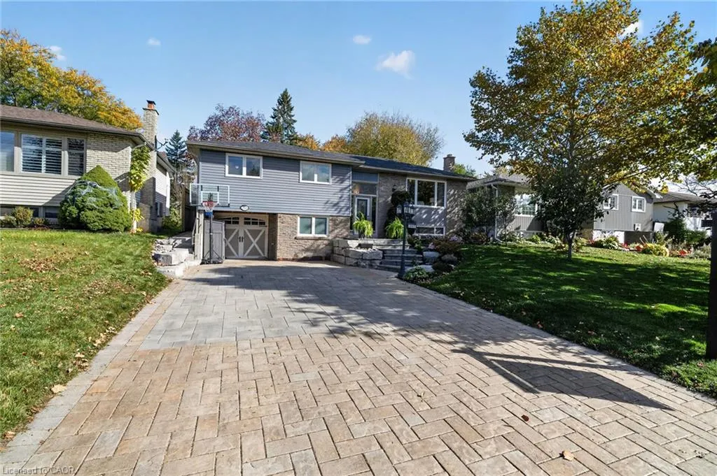 241 Bousfield Crescent