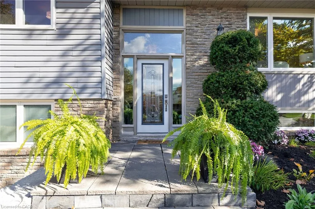 241 Bousfield Crescent