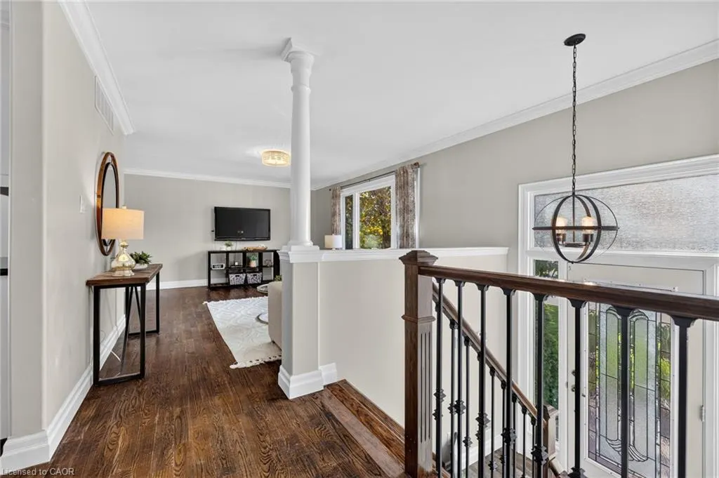 241 Bousfield Crescent