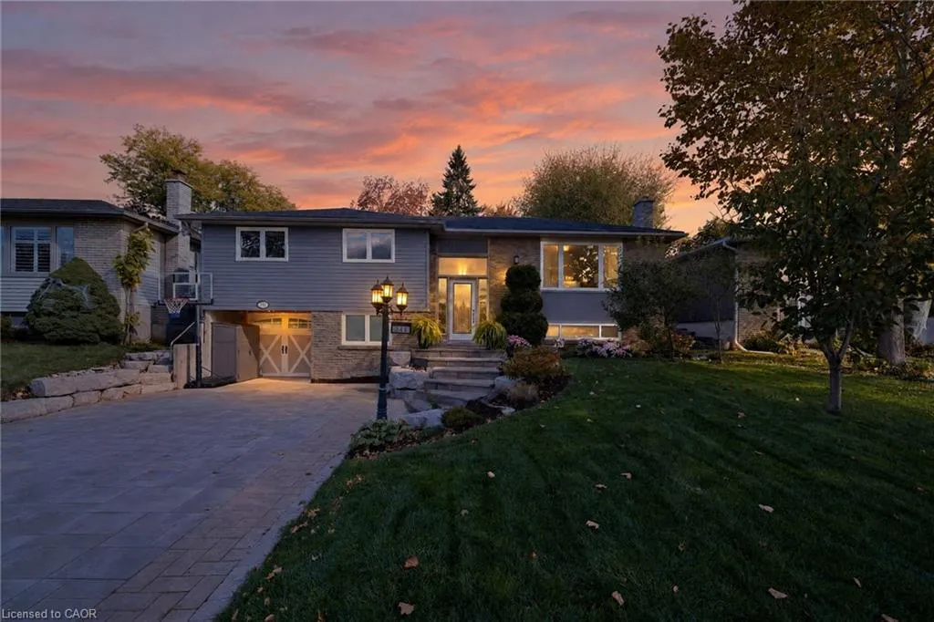 241 Bousfield Crescent