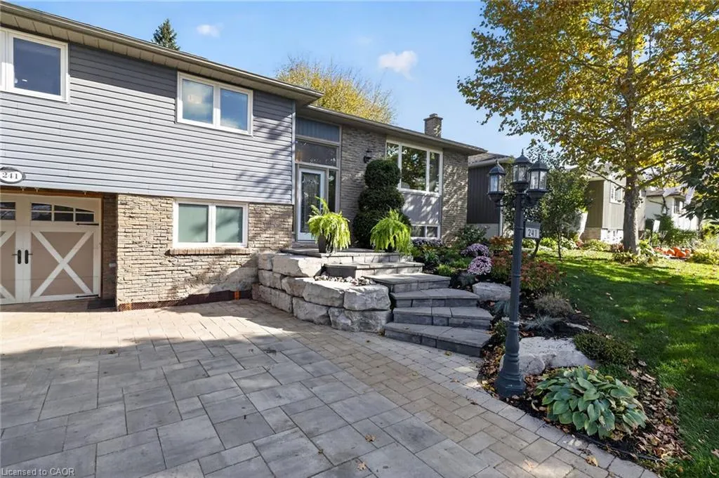 241 Bousfield Crescent