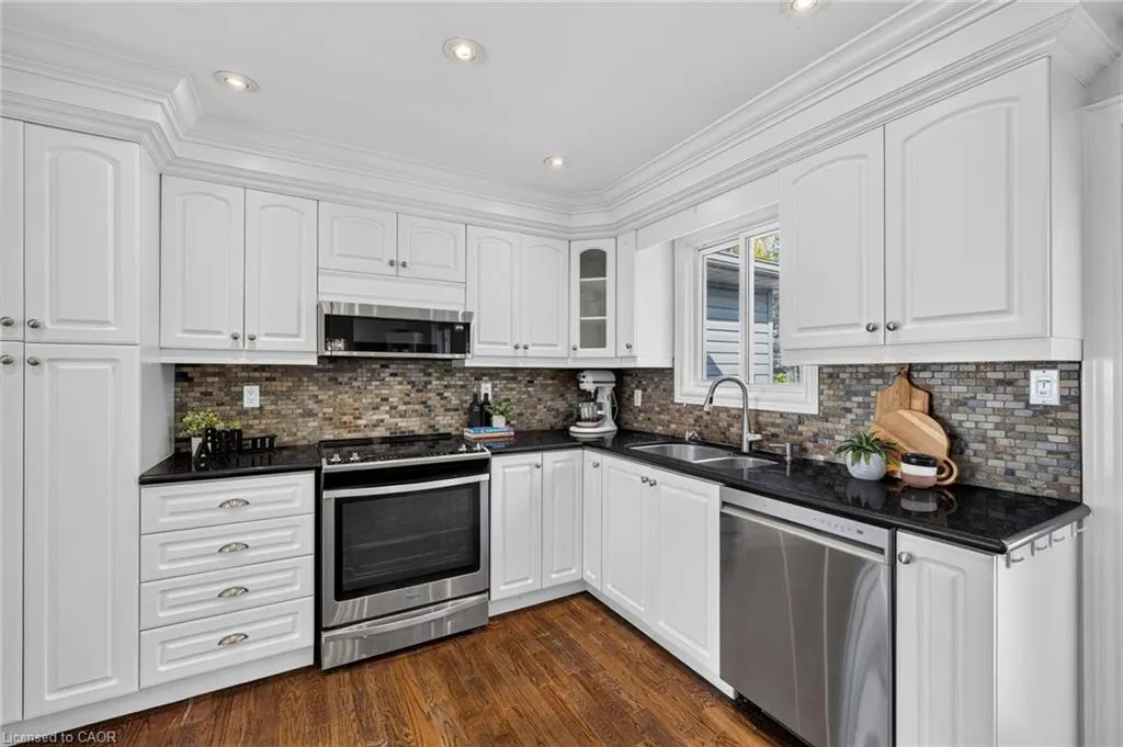 241 Bousfield Crescent