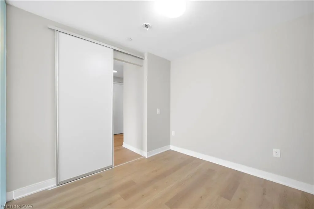 86 Dundas Street E #1101