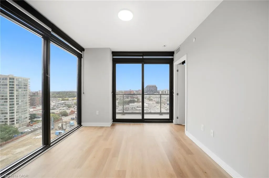 86 Dundas Street E #1101