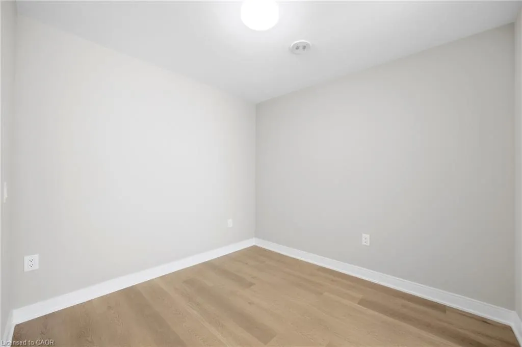 86 Dundas Street E #1101