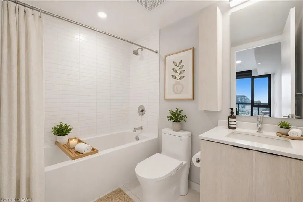 86 Dundas Street E #1101