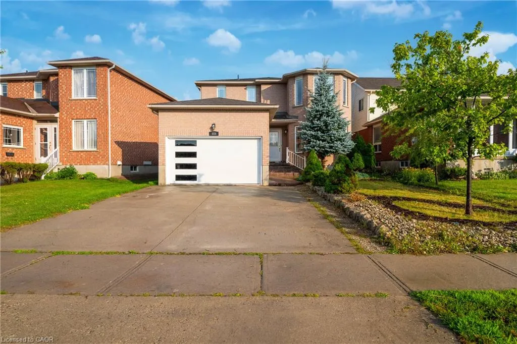 888 Paisley Road