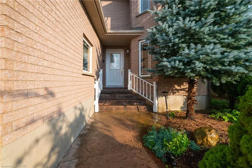 888 Paisley Road
