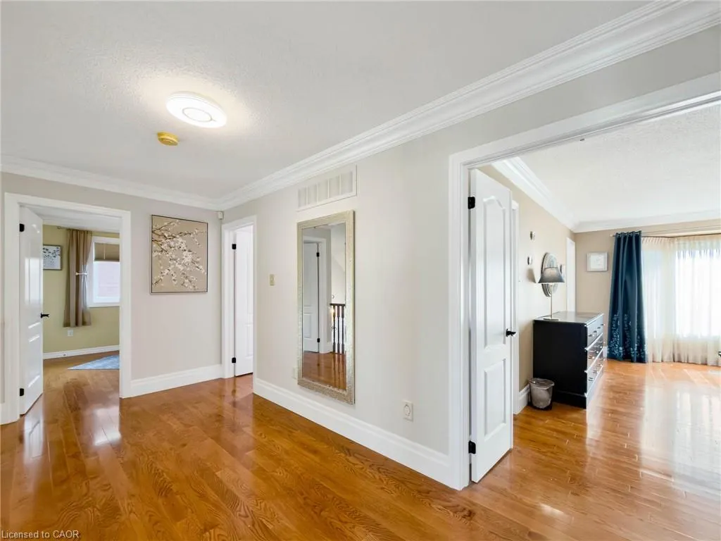 1396 Thorncrest Crescent