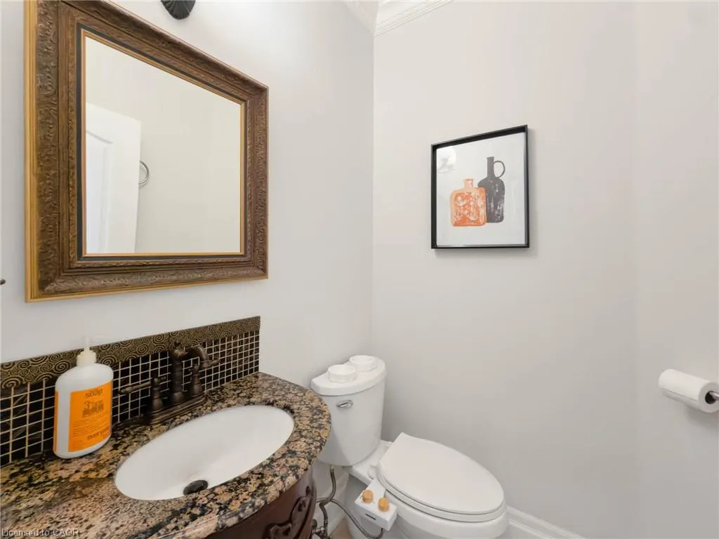 1396 Thorncrest Crescent
