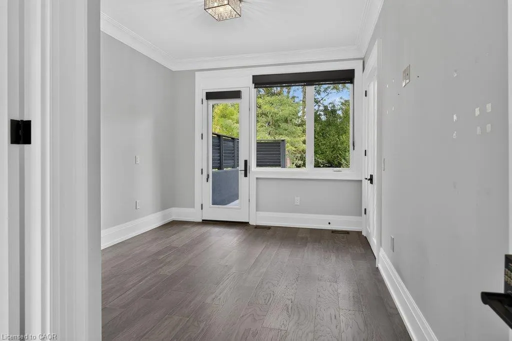 533 Carson Lane