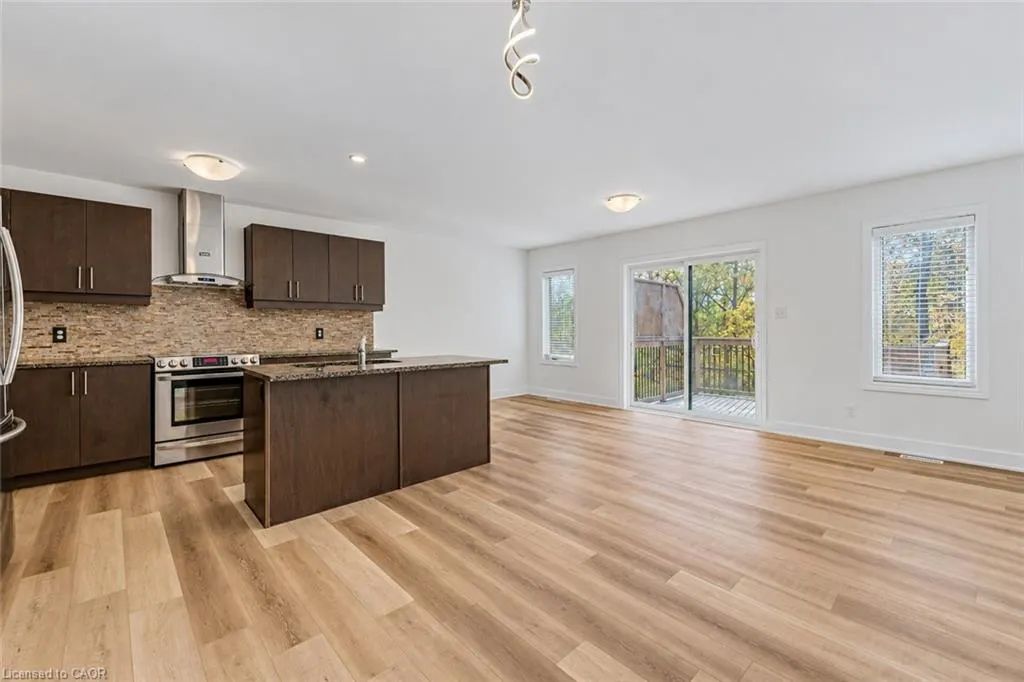 81 Woodedge Circle