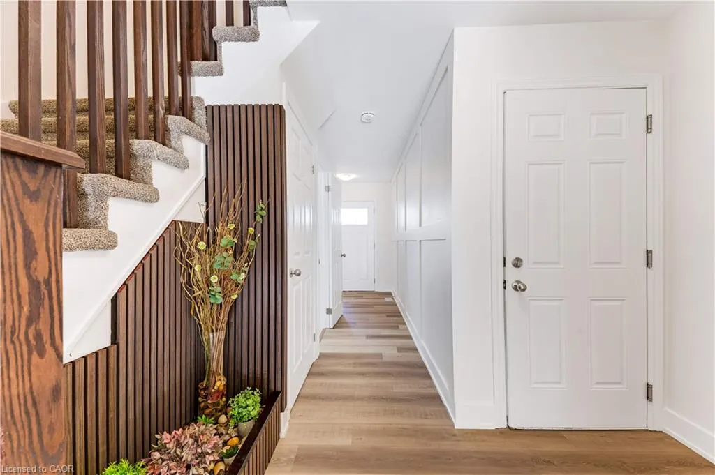 81 Woodedge Circle