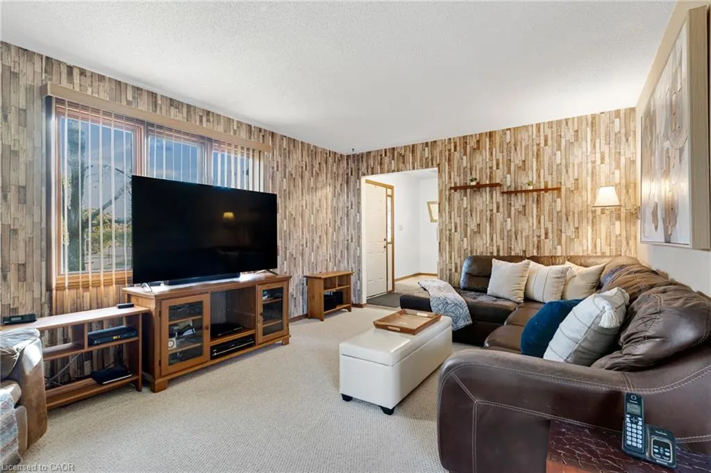 1177 Langs Circle