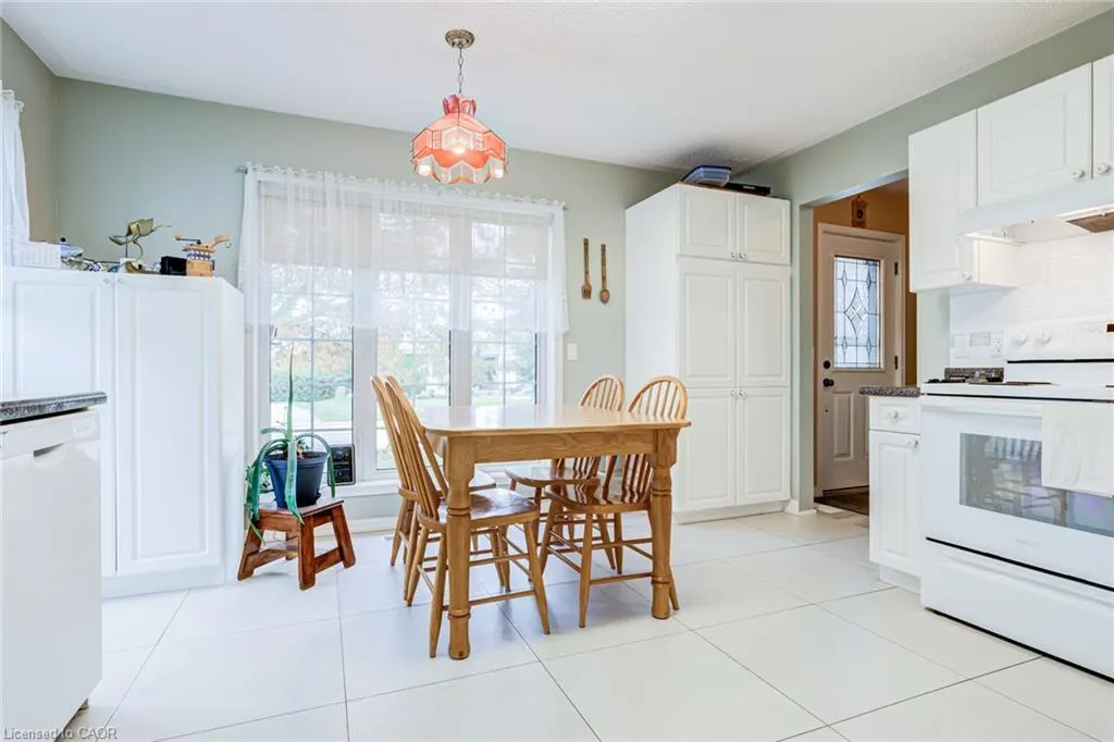 52 Pine Ridge Road