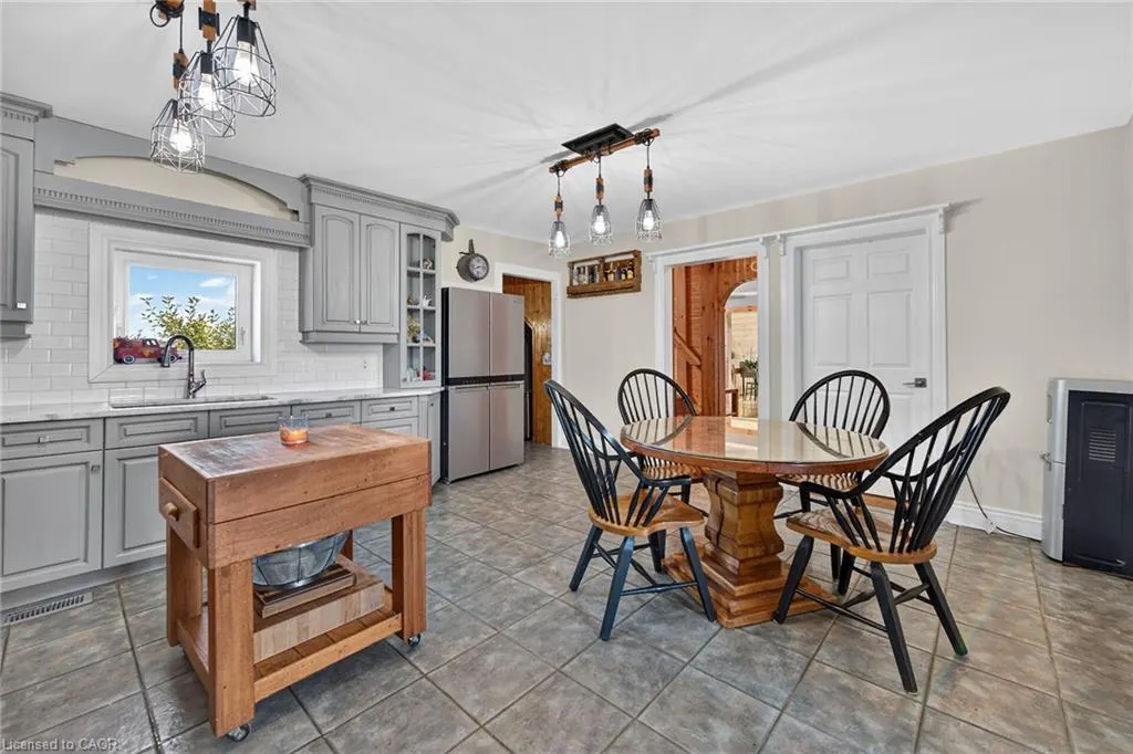 542 Haldimand Road 50