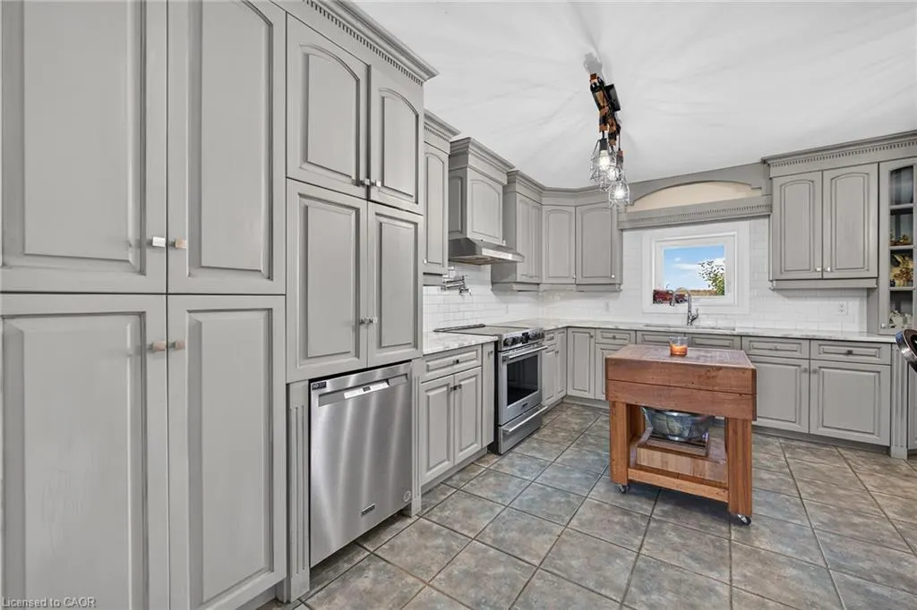 542 Haldimand Road 50