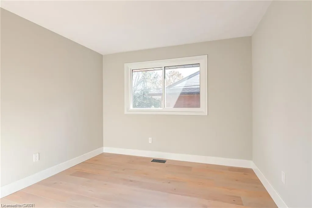 155 Doon Road #Upper