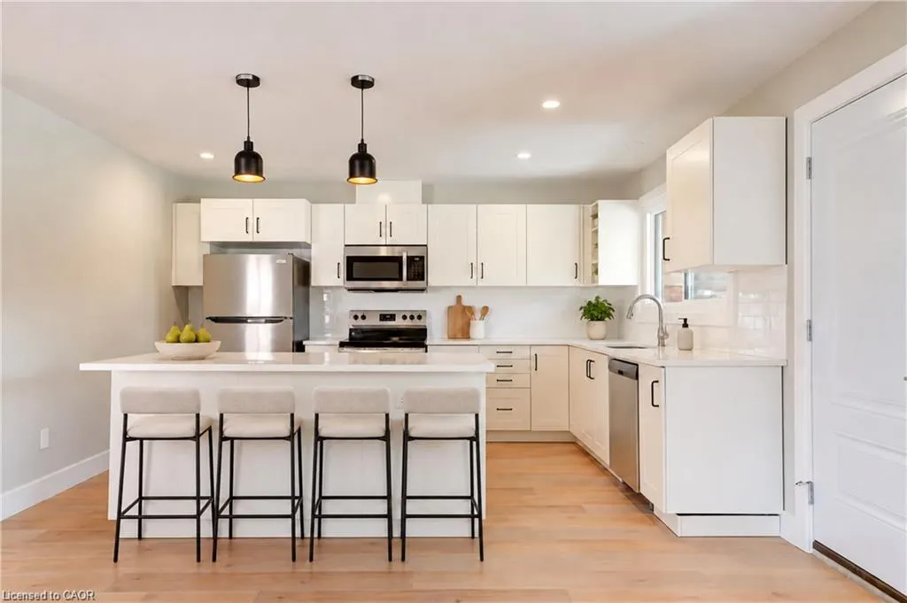 155 Doon Road #Upper