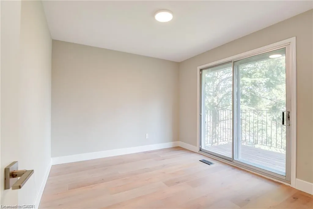 155 Doon Road #Upper