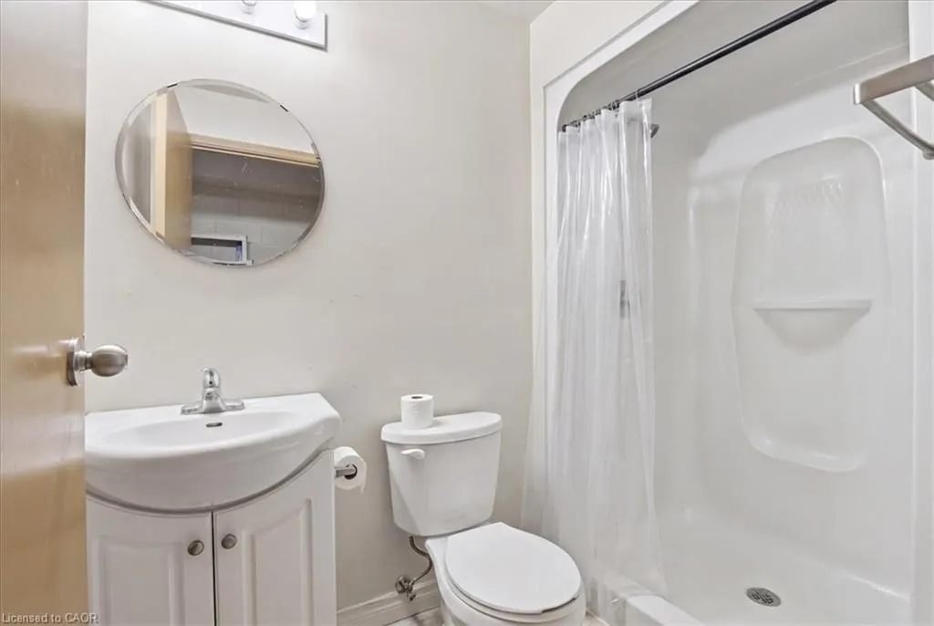 253 Lester Street #401