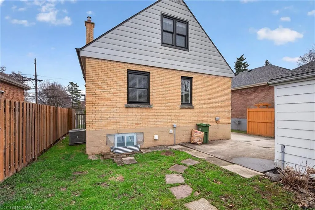 698 Upper Sherman Avenue #Lower