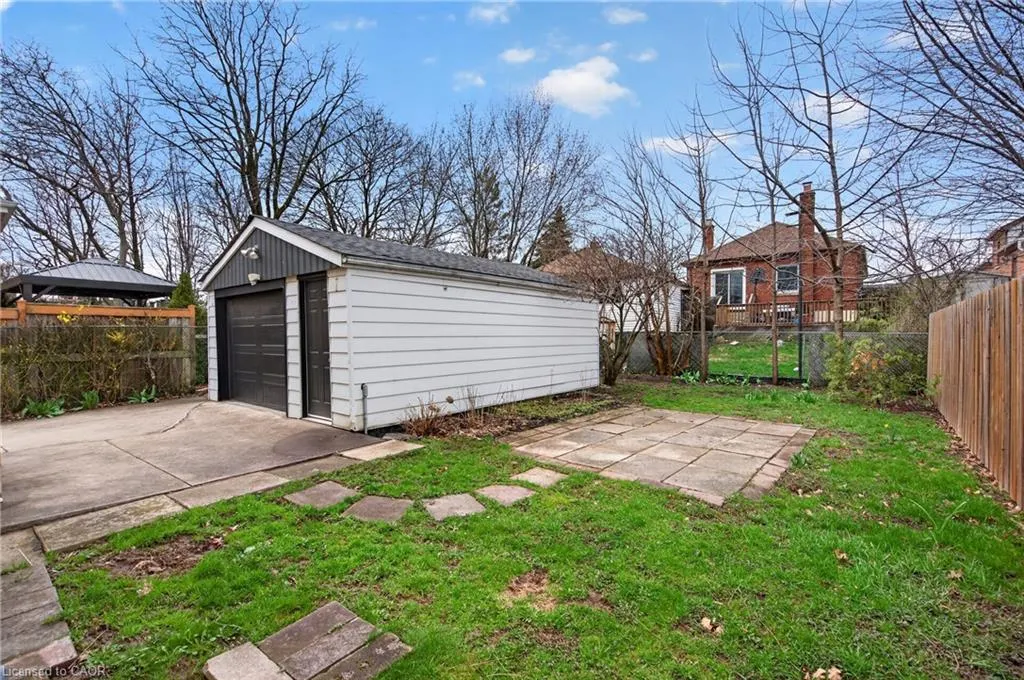 698 Upper Sherman Avenue #Lower