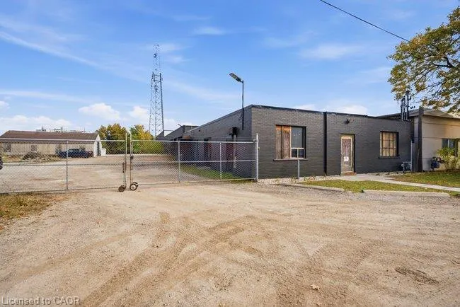 182 Chatham Street #3