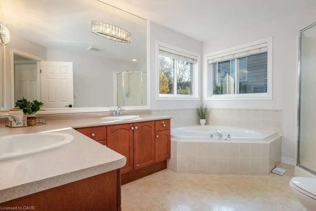 90 Autumn Ridge Trail