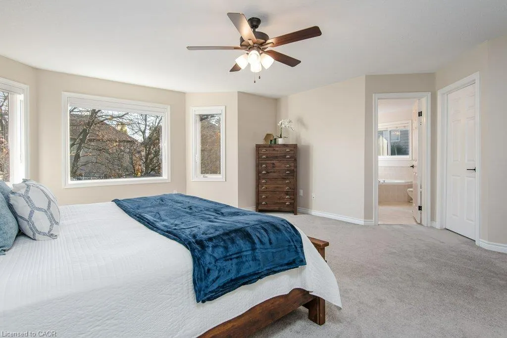 90 Autumn Ridge Trail