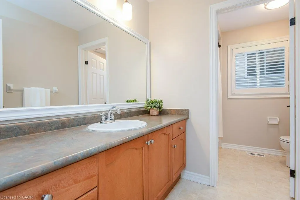90 Autumn Ridge Trail
