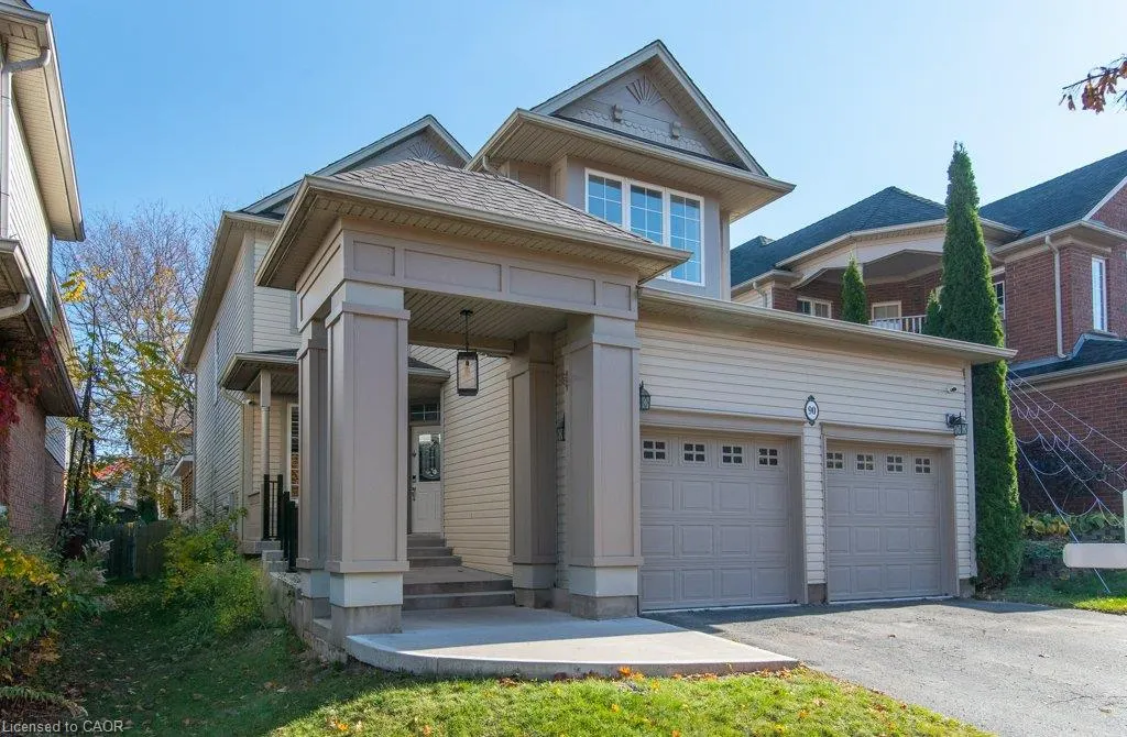90 Autumn Ridge Trail